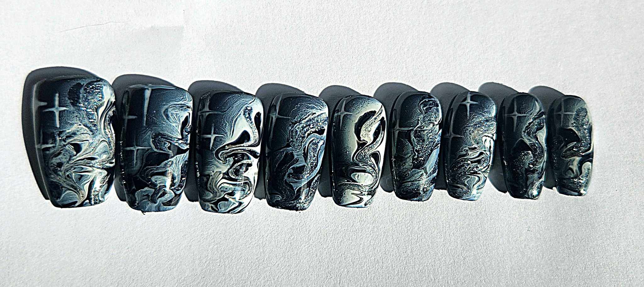 gwen-nails press on nails prothésiste ongulaire