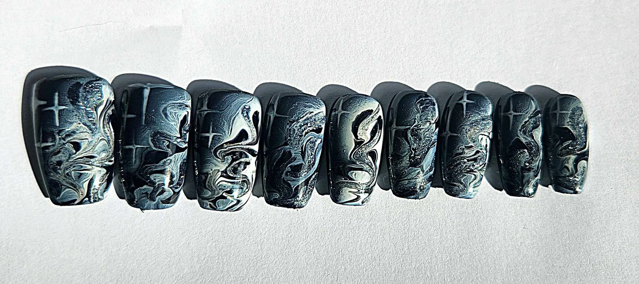 gwen-nails press on nails prothésiste ongulaire